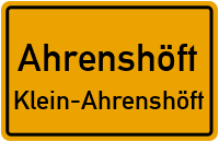 Alte Dorfstraße in AhrenshöftKlein-Ahrenshöft