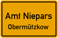 Landstraße in Amt NieparsObermützkow