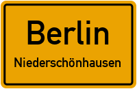 Schloßallee in BerlinNiederschönhausen