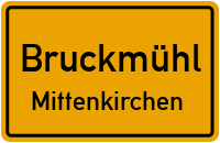 Waldstraße in BruckmühlMittenkirchen