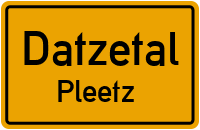 Am Bahnhof in DatzetalPleetz