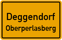 Oberer Stadtplatz in DeggendorfOberperlasberg