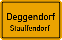 Flugplatzstraße in DeggendorfStauffendorf