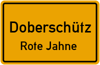 Alte Flugplatzstraße in DoberschützRote Jahne