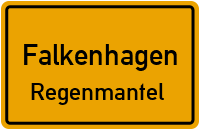 Regenmanteler Str. in FalkenhagenRegenmantel