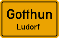 Dorfstraße in GotthunLudorf