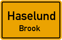 Am Bahnhof in HaselundBrook