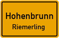 Herbststraße in HohenbrunnRiemerling