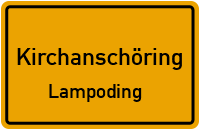 Dorfstraße in KirchanschöringLampoding