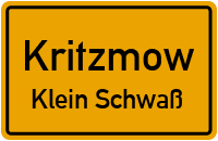 Kritzmower Straße in KritzmowKlein Schwaß