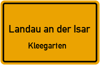 Nepomukweg in 94405 Landau an der Isar (Kleegarten)