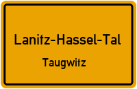 Dorfstraße in Lanitz-Hassel-TalTaugwitz