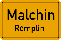 Schloßstraße in MalchinRemplin