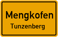 Von-Niethammer-Straße in MengkofenTunzenberg