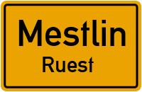 Ruester Dorfstraße in MestlinRuest