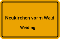 Dorfstraße in Neukirchen vorm WaldWeiding