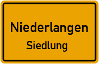 Hauptstraße in NiederlangenSiedlung