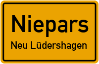 Dorfstraße in NieparsNeu Lüdershagen