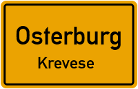 Am Denkmal in OsterburgKrevese