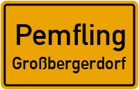 Ortsstraße in PemflingGroßbergerdorf