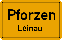 Dorfstraße in PforzenLeinau