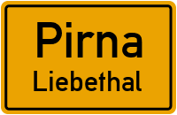 Bei der Liebethaler Kirche in PirnaLiebethal