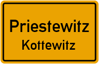 Am Dorfplatz in PriestewitzKottewitz