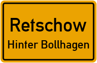 Dorfstraße in RetschowHinter Bollhagen