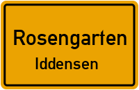 Iddensener Dorfstraße in RosengartenIddensen