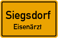 Dorfstraße in SiegsdorfEisenärzt