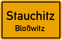 Kirchplatz in StauchitzBloßwitz