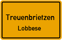 Lobbeser Dorfstraße in TreuenbrietzenLobbese