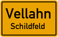 Alte Eichenallee in VellahnSchildfeld